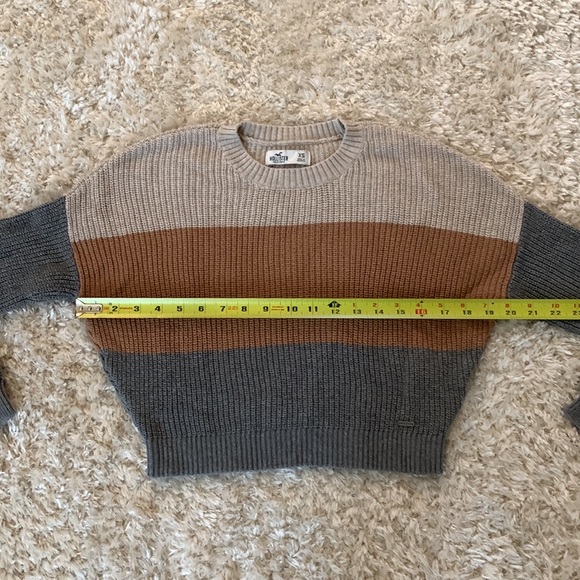 Hollister multi-color crop sweater size XS. - Picture 5 of 6